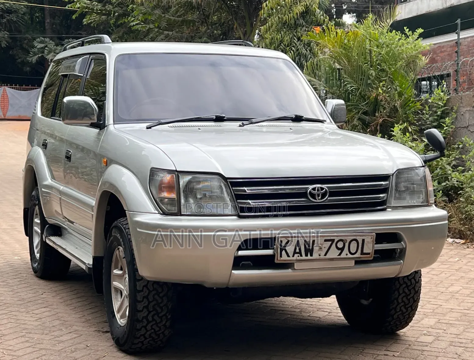 Toyota Land Cruiser Prado 2001 Silver