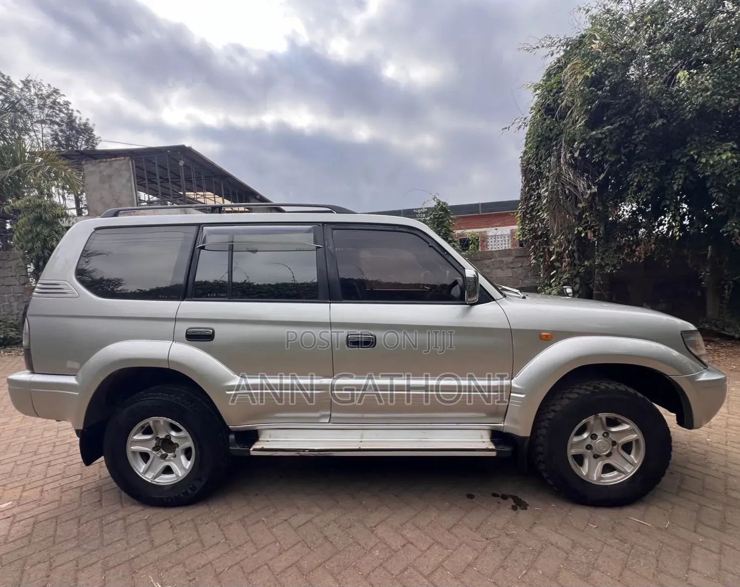 Toyota Land Cruiser Prado 2001 Silver