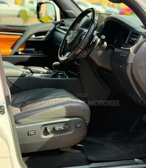 Lexus LX 570 AWD 2020 White