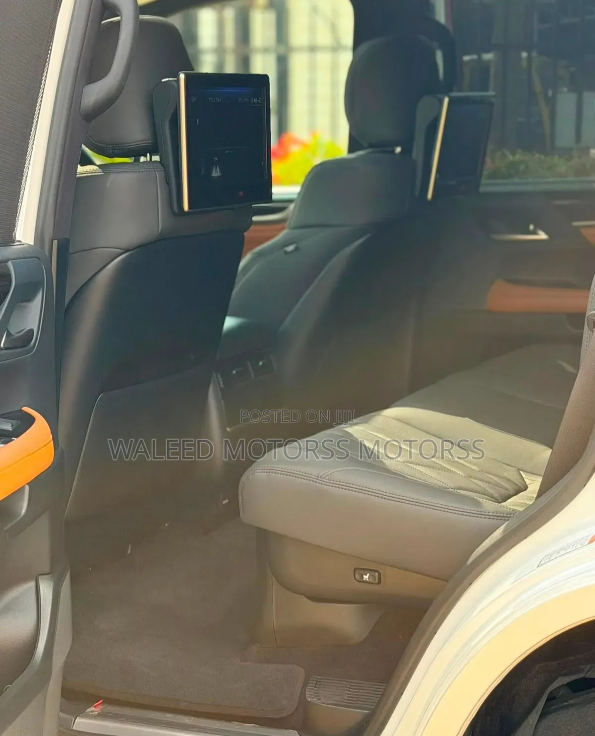 Lexus LX 570 AWD 2020 White