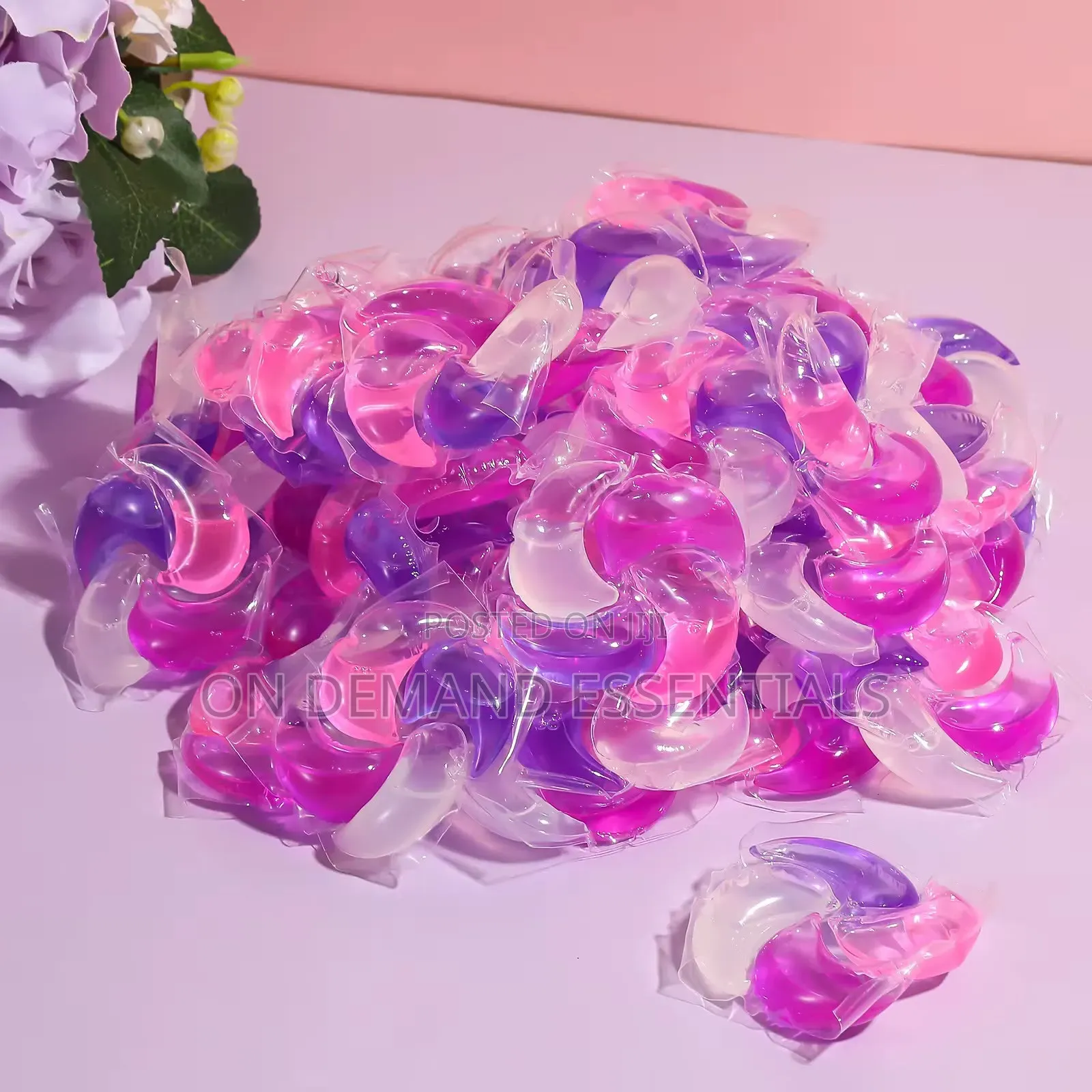 4 in 1 Gel Laundry Pods/ Laundry Capsules
