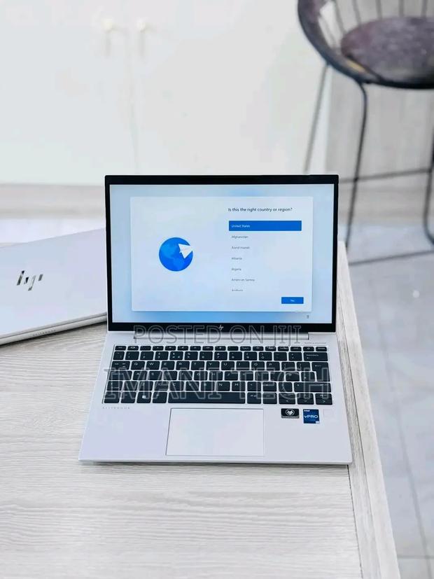 Laptop HP EliteBook 830 G8 8GB Intel Core i7 SSD 256GB