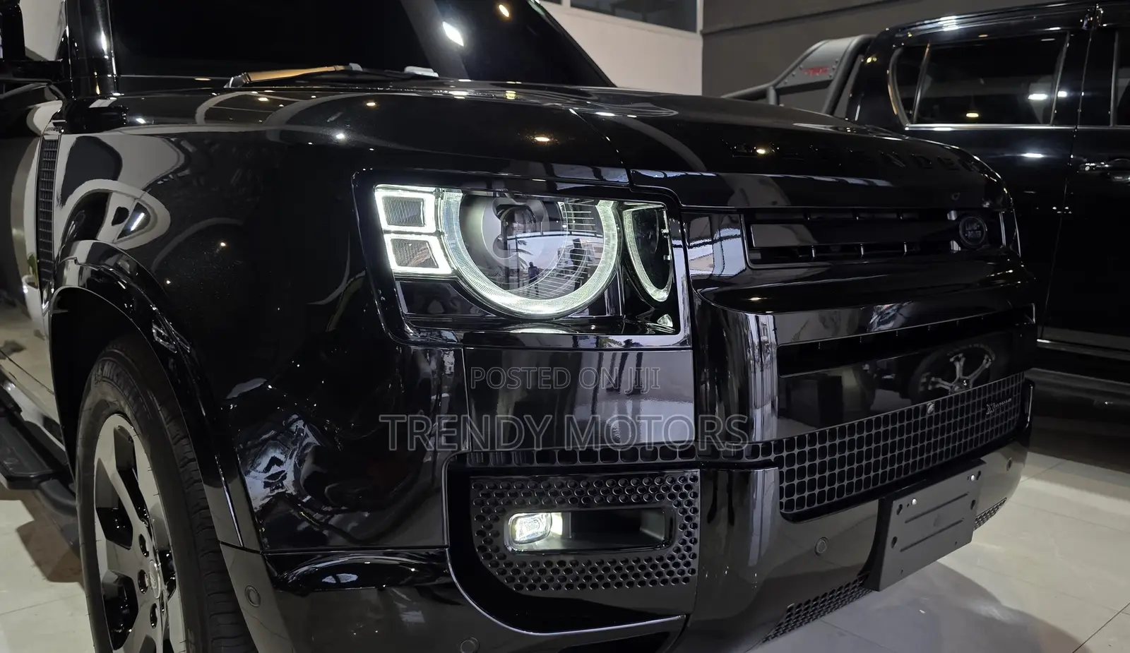 Land Rover Defender 2022 Black