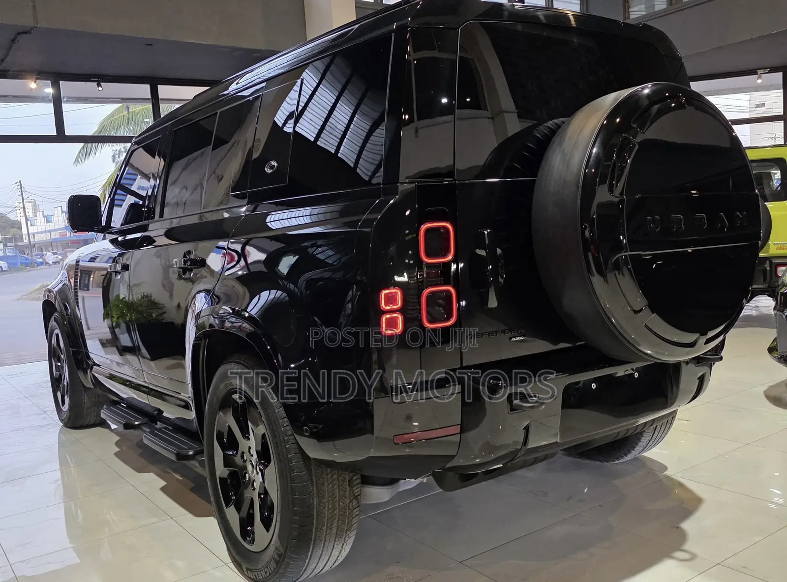 Land Rover Defender 2022 Black