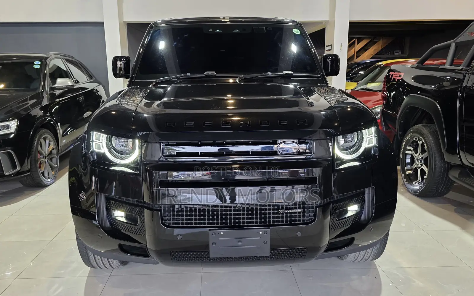 Land Rover Defender 2022 Black