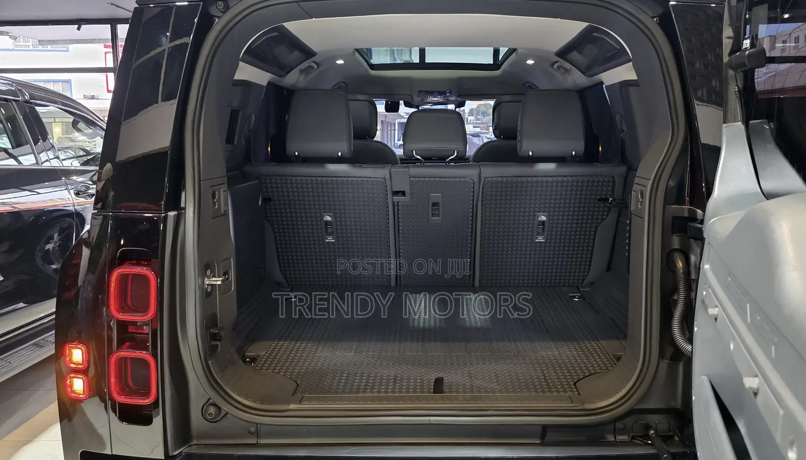 Land Rover Defender 2022 Black