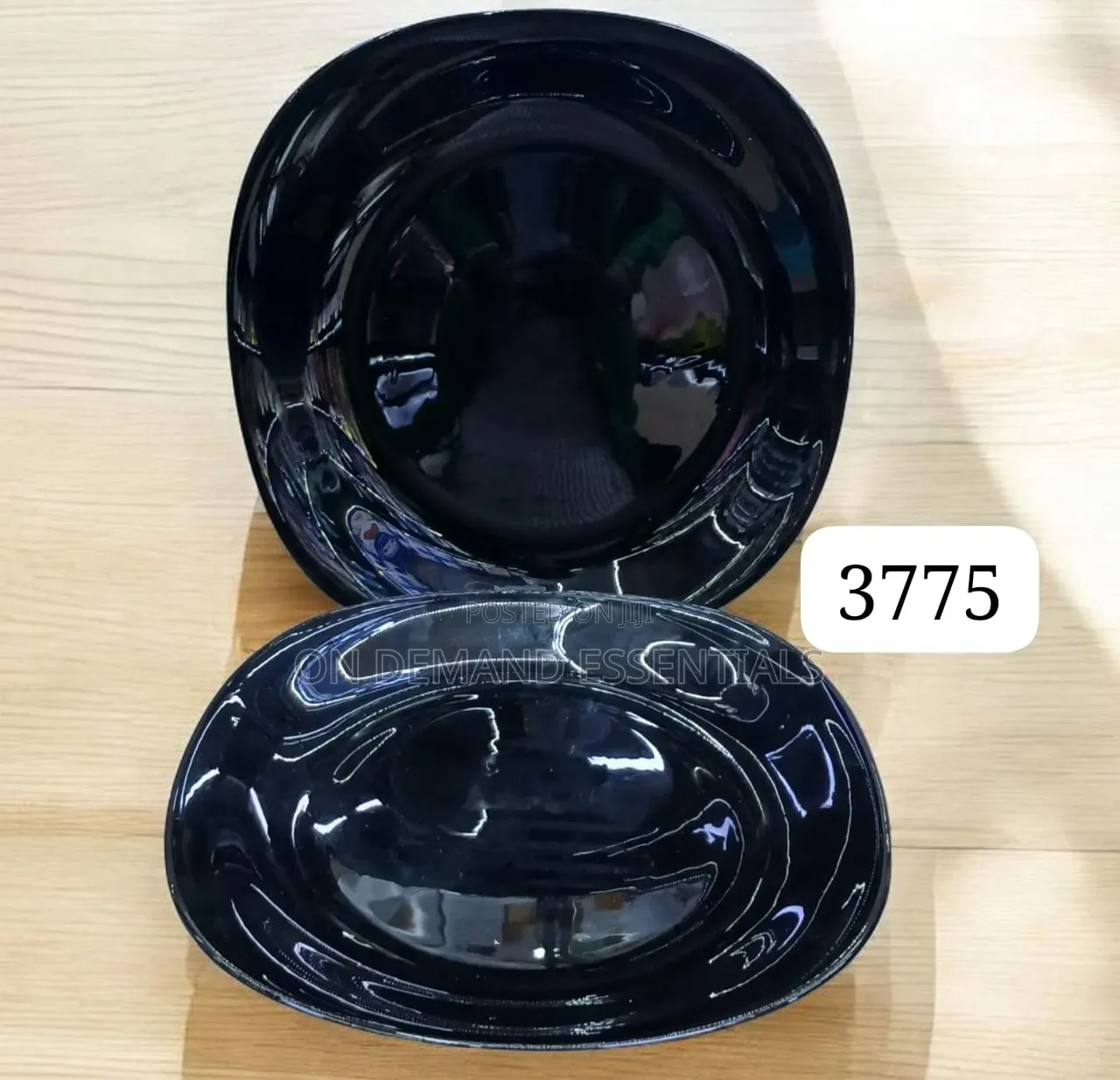 11 Inches Square Ceramic Plate(Black)