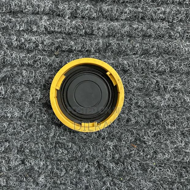 Original OEM Engine Oil Cap – Subaru - thumbnail 3