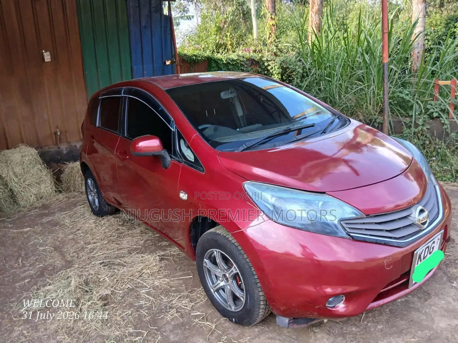 Nissan Note 2015 Red