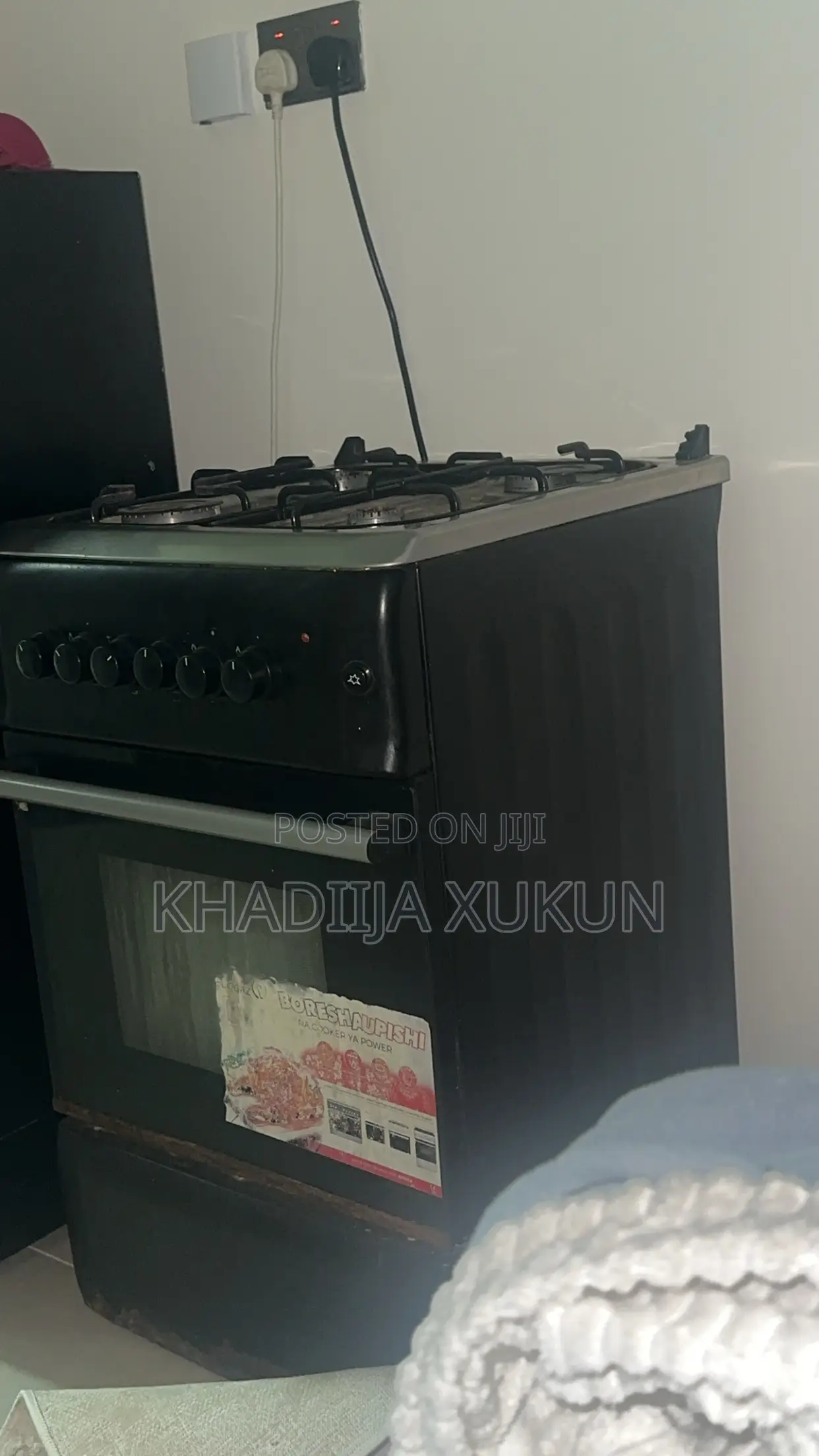 4 Burner Gas Cooker With Gas Oven – Fully Working