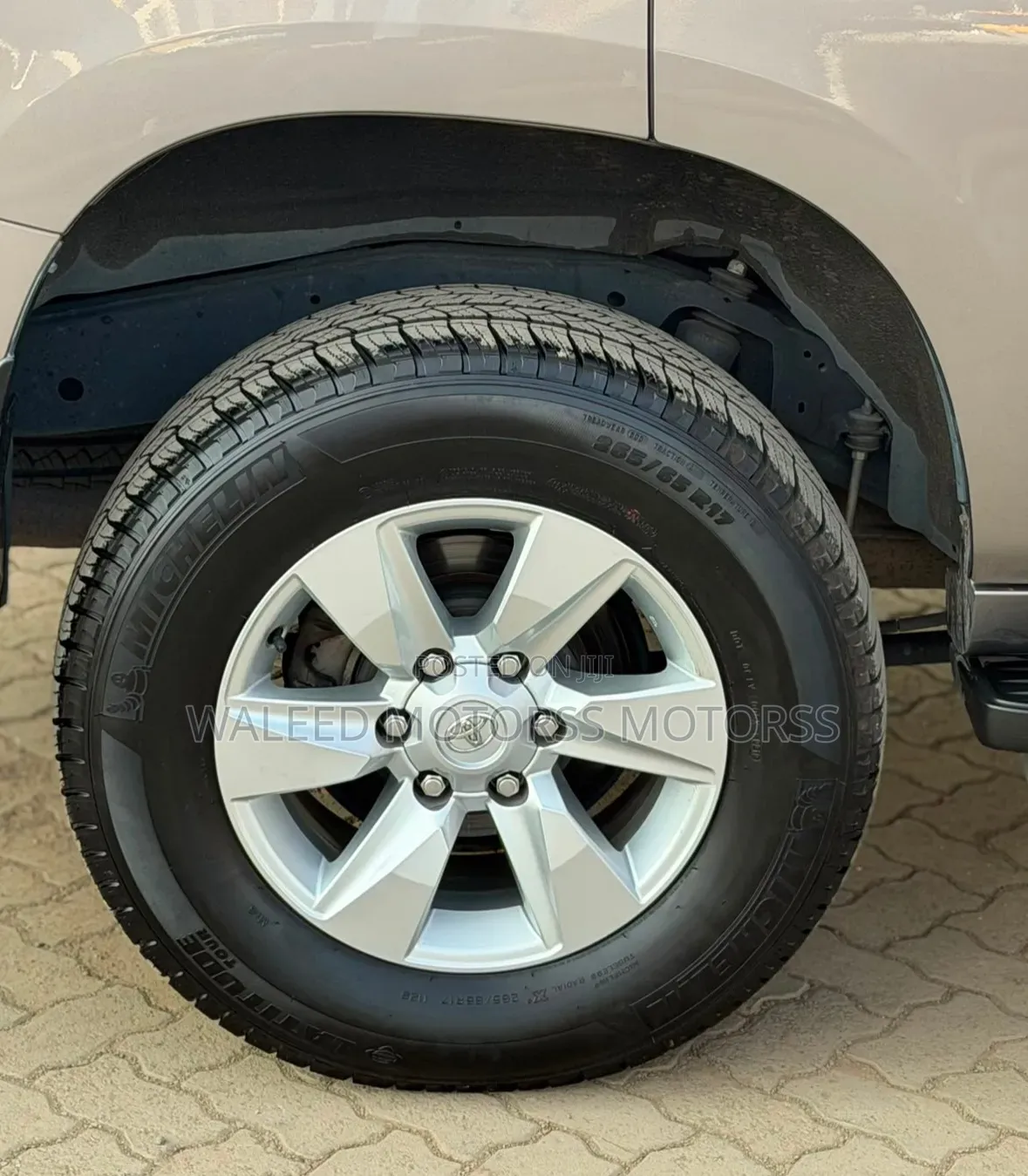 Toyota Land Cruiser Prado 2019 Gray