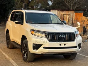 Toyota Land Cruiser Prado 2021 White