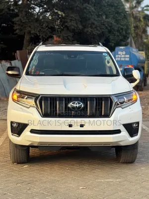 Toyota Land Cruiser Prado 2021 White