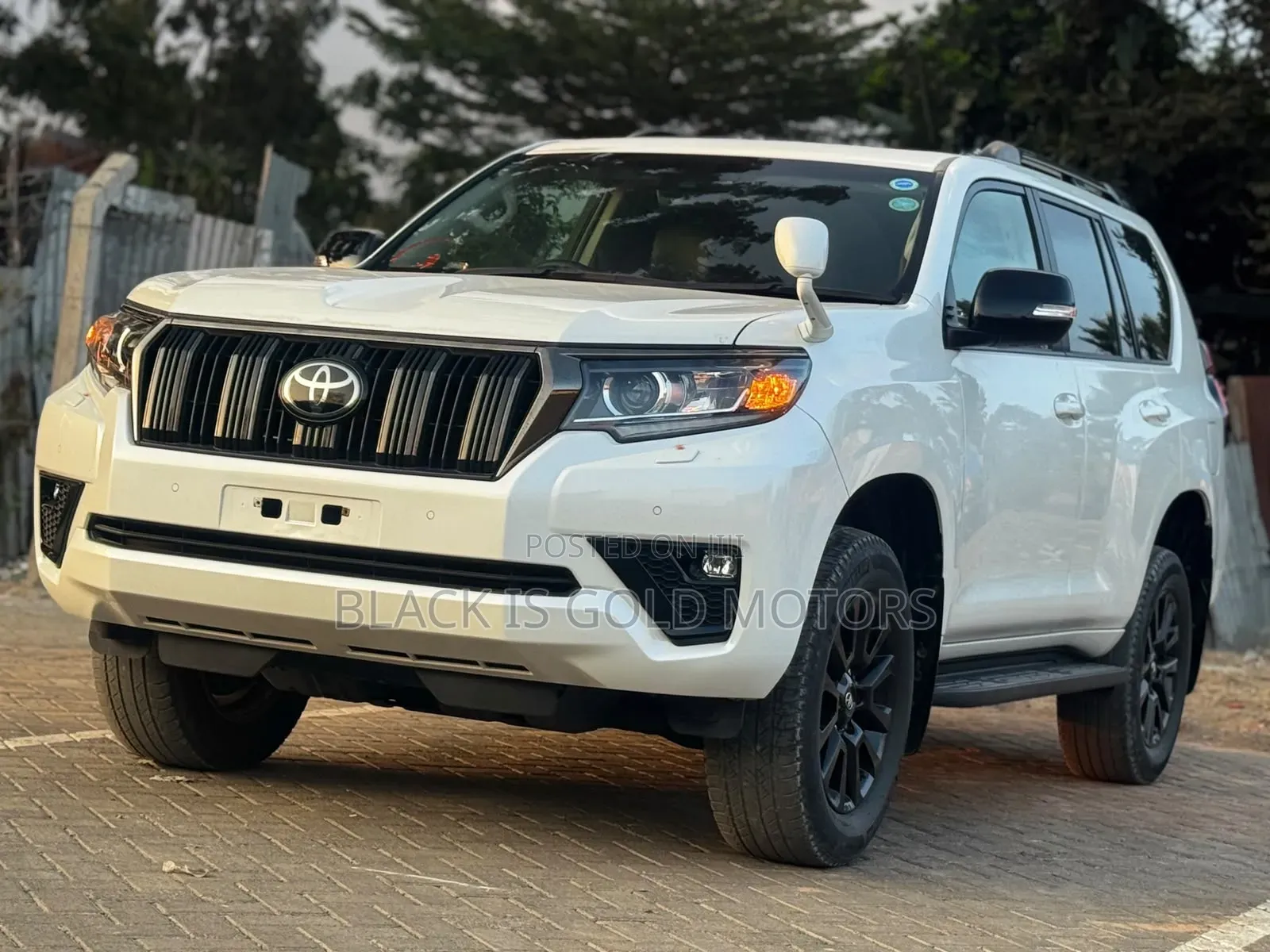 Toyota Land Cruiser Prado 2021 White