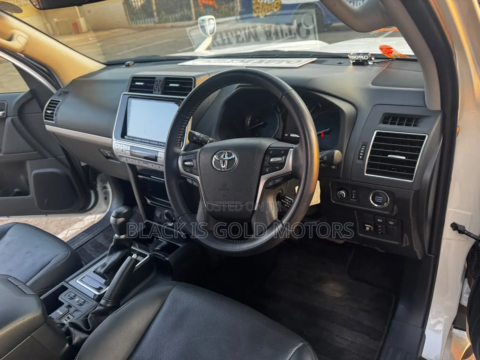 Toyota Land Cruiser Prado 2021 White