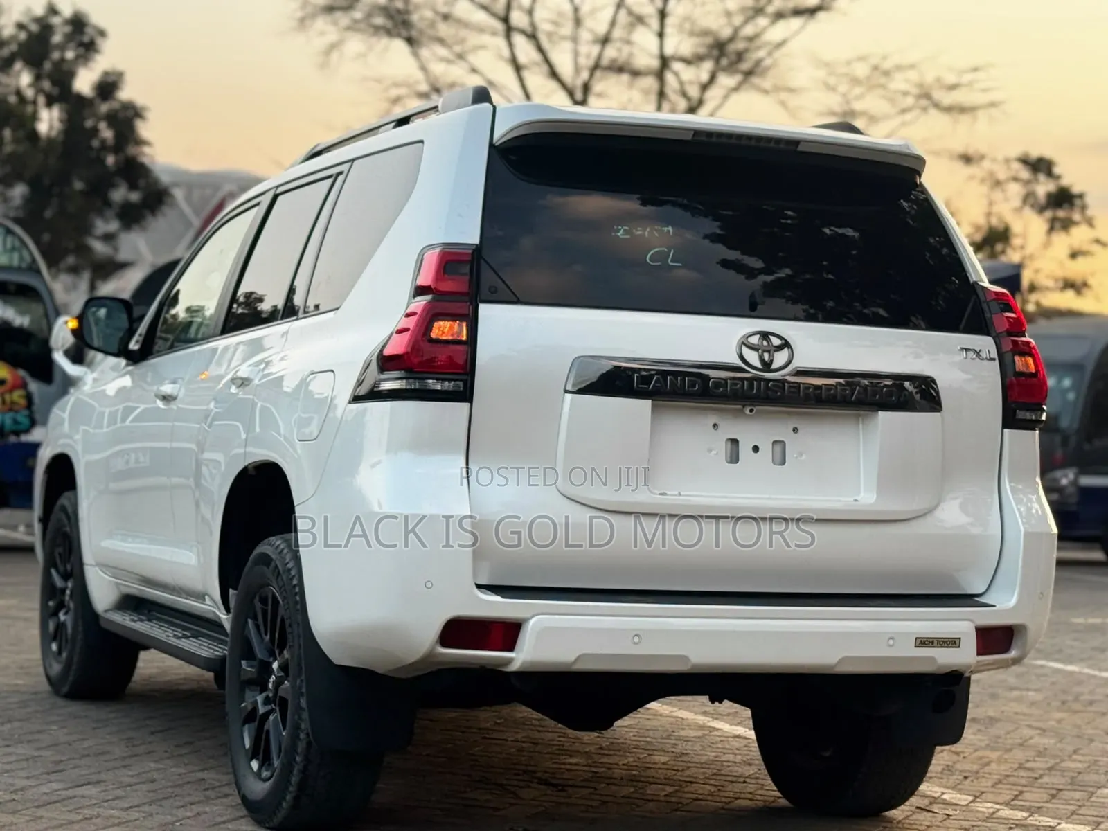 Toyota Land Cruiser Prado 2021 White