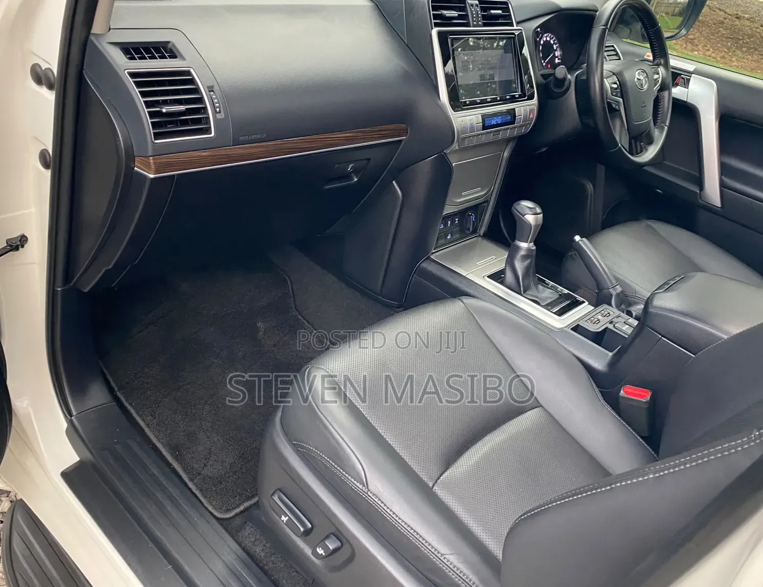 Toyota Land Cruiser Prado 2.8 2021 White