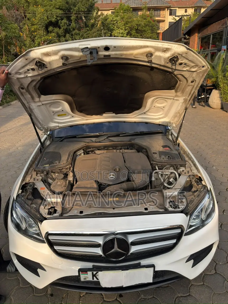 Mercedes-Benz E220 2016 White