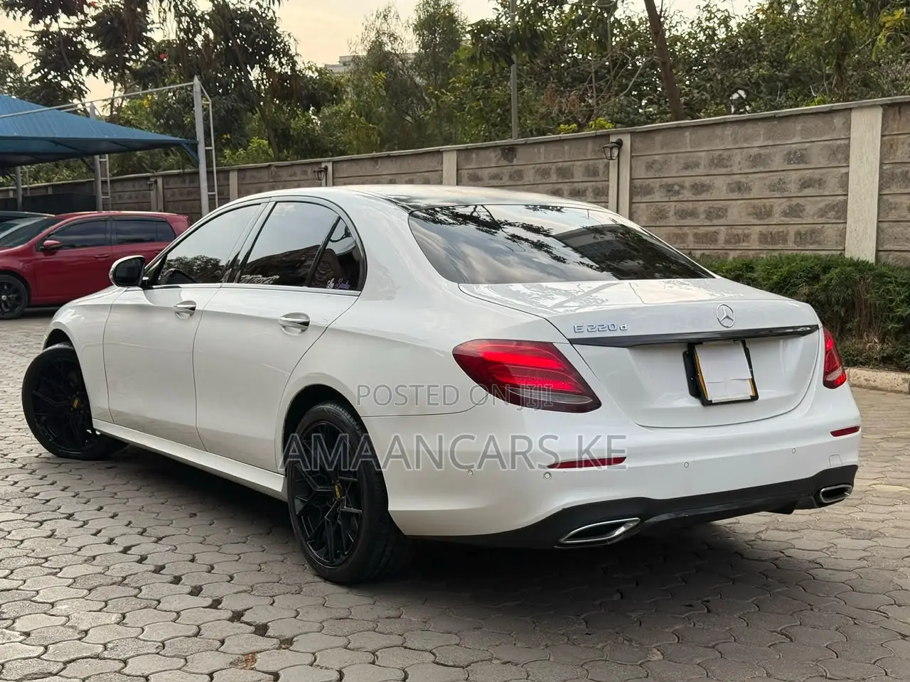 Mercedes-Benz E220 2016 White