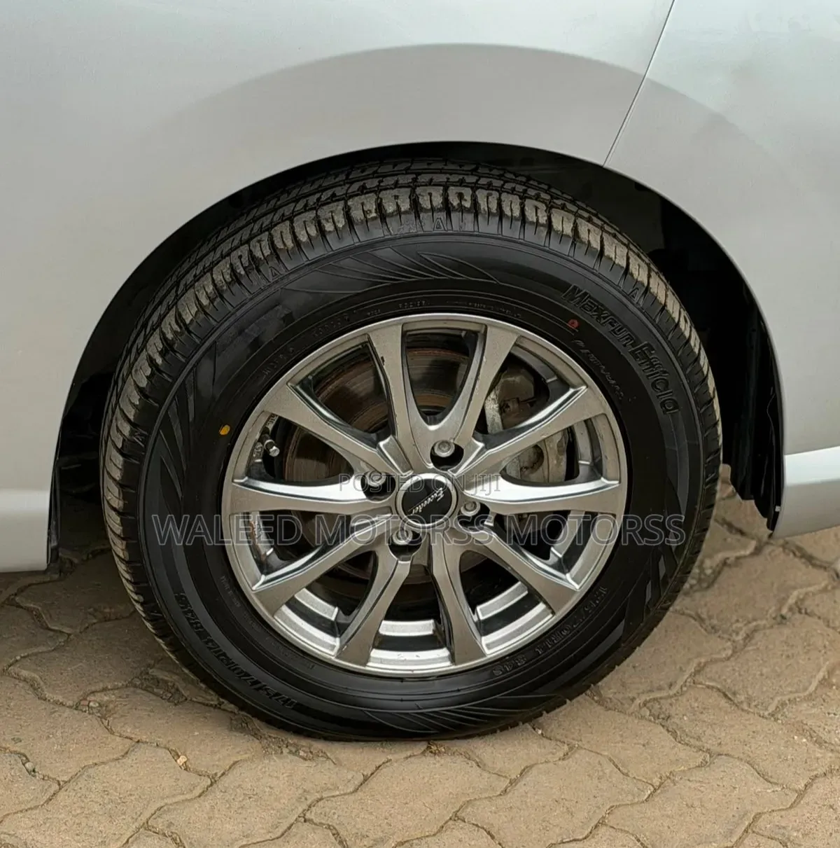 Toyota Roomy 2019 Silver