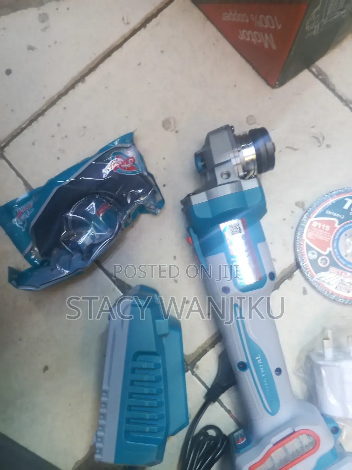 Powerful Total Grinder/ 20v) Grinder Machine