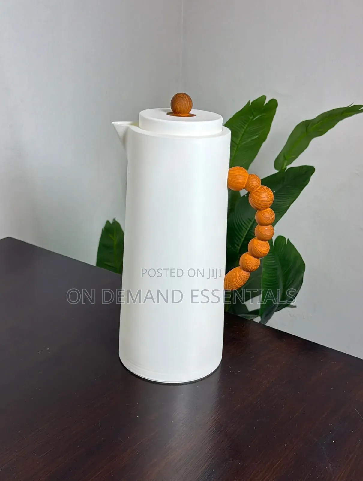 Nordic Vacuum Flask With Beaded Wood Handle – 1.0L