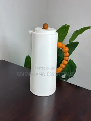 Nordic Vacuum Flask With Beaded Wood Handle – 1.0L