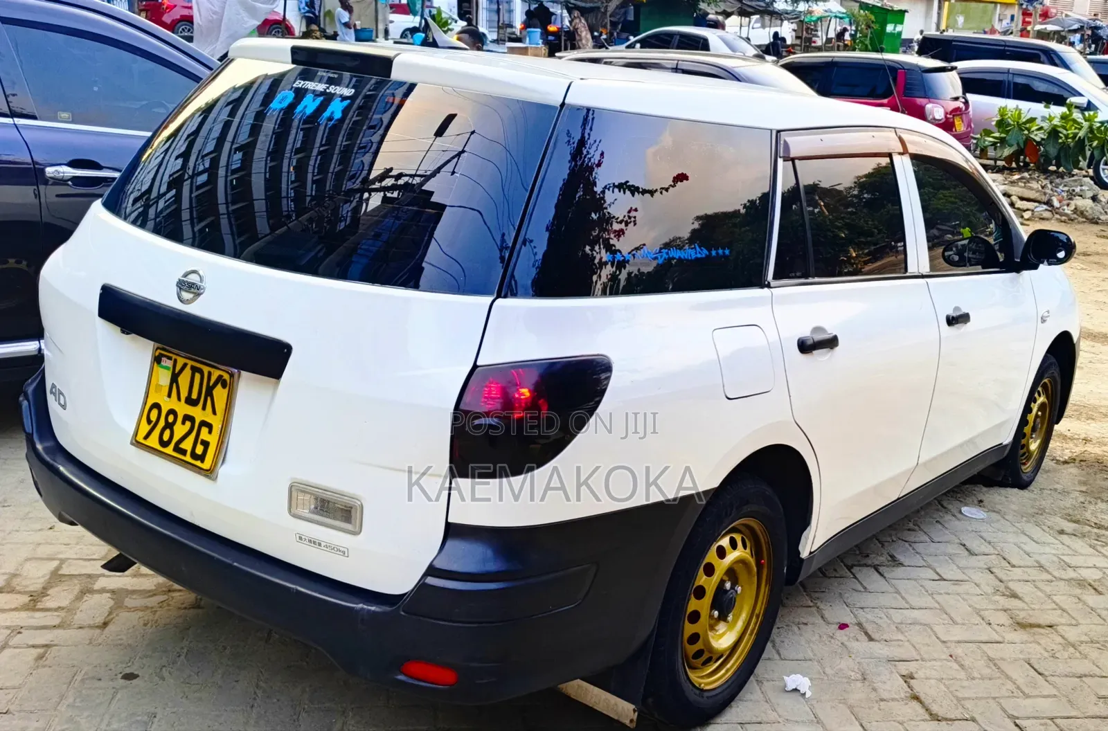 Nissan Advan 2015 White