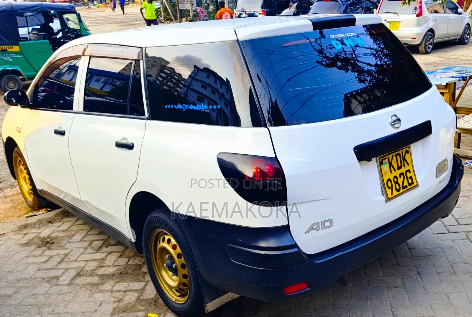 Nissan Advan 2015 White