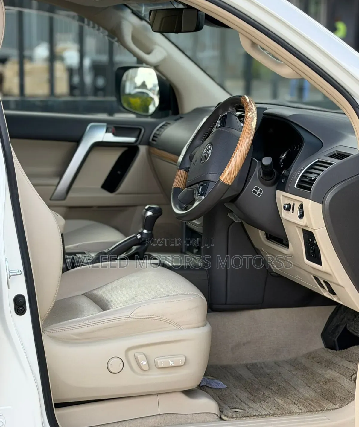 Toyota Land Cruiser Prado 2019 White