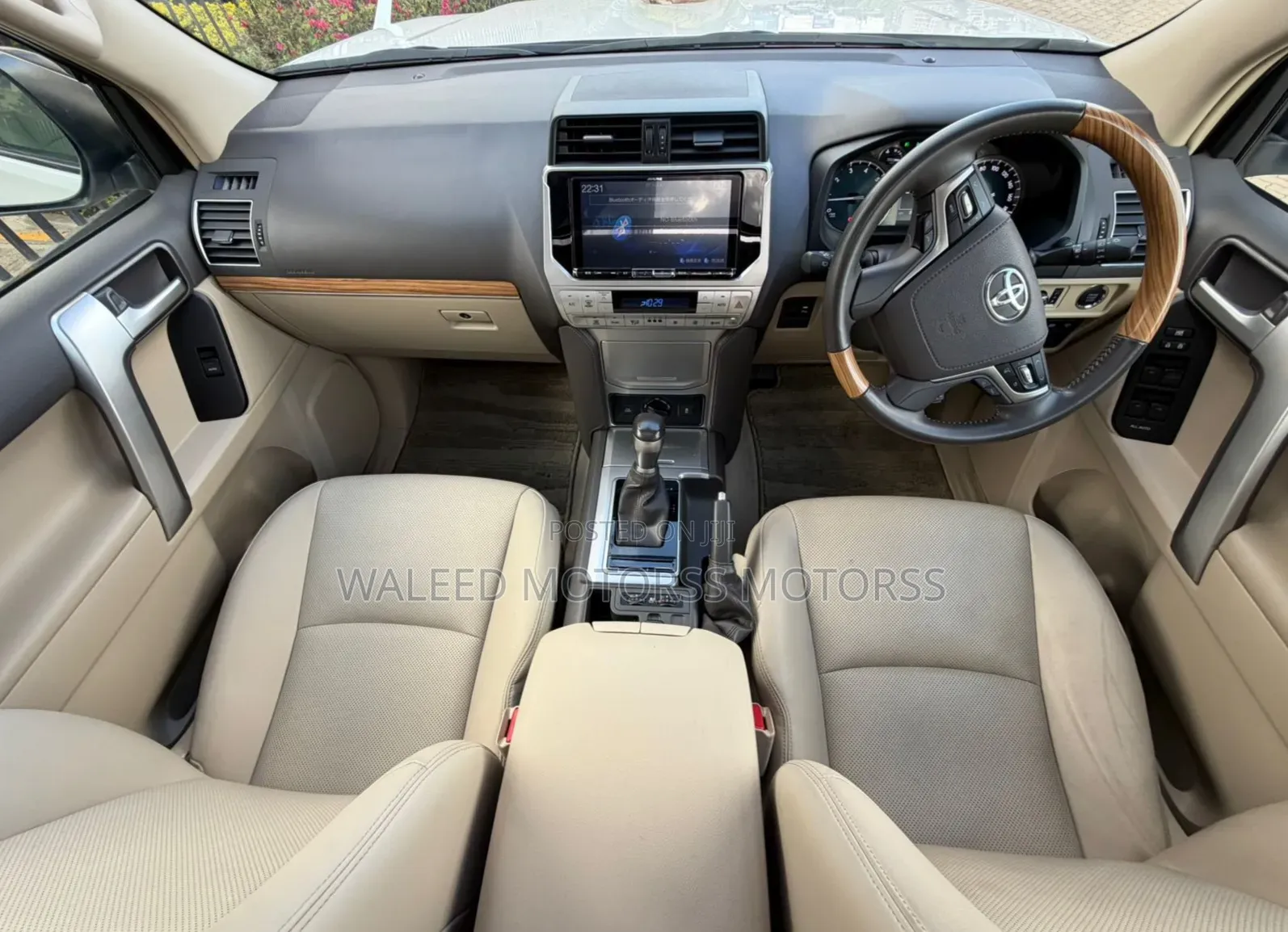 Toyota Land Cruiser Prado 2019 White