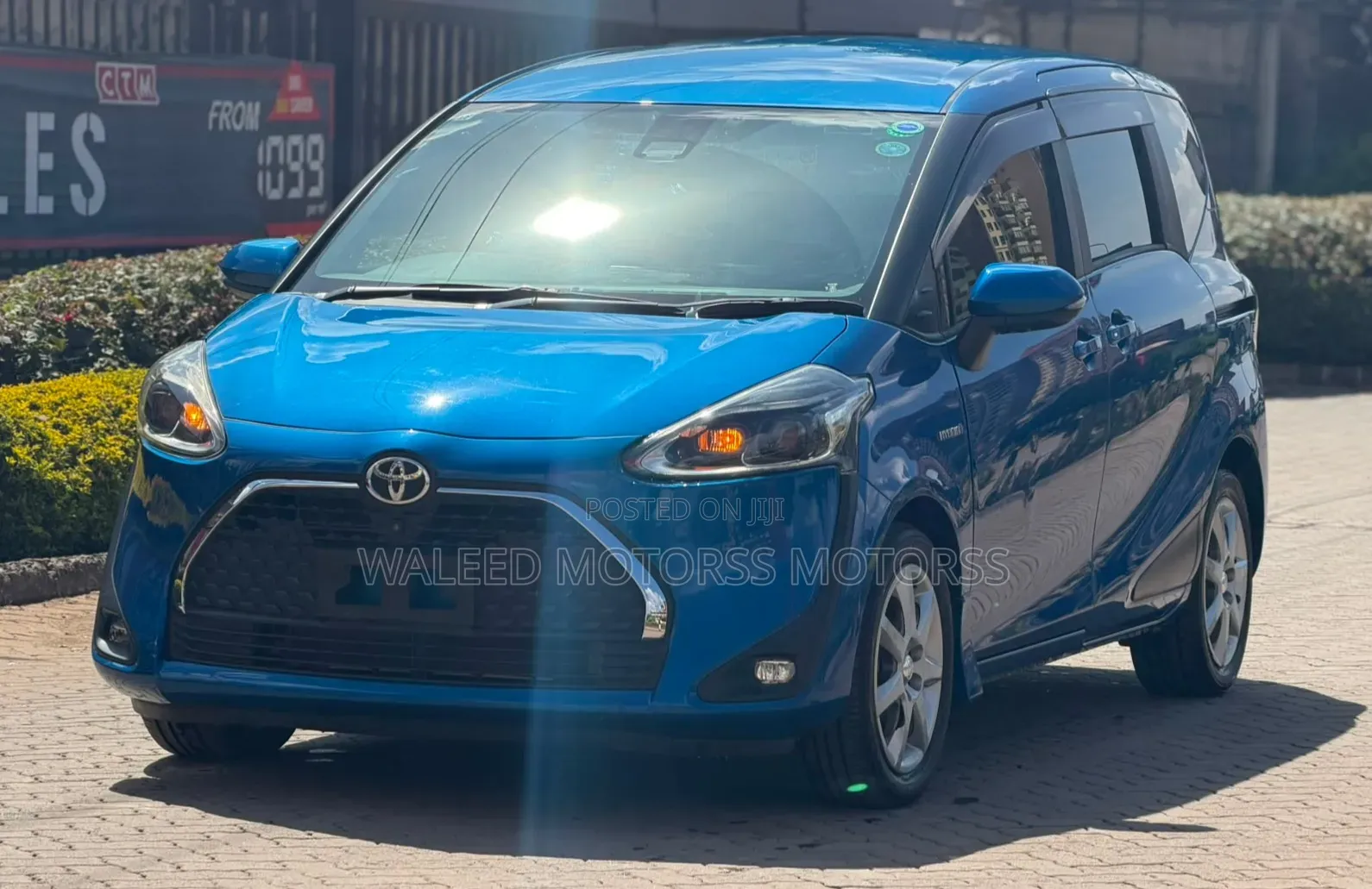 Toyota Sienta 2019 Blue