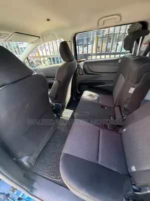 Toyota Sienta 2019 Blue