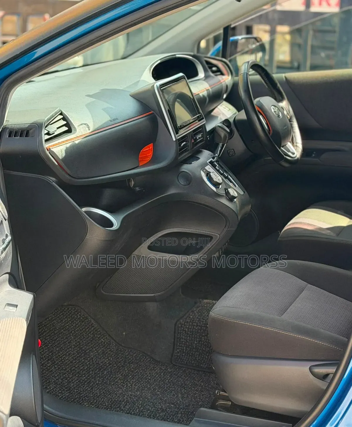 Toyota Sienta 2019 Blue