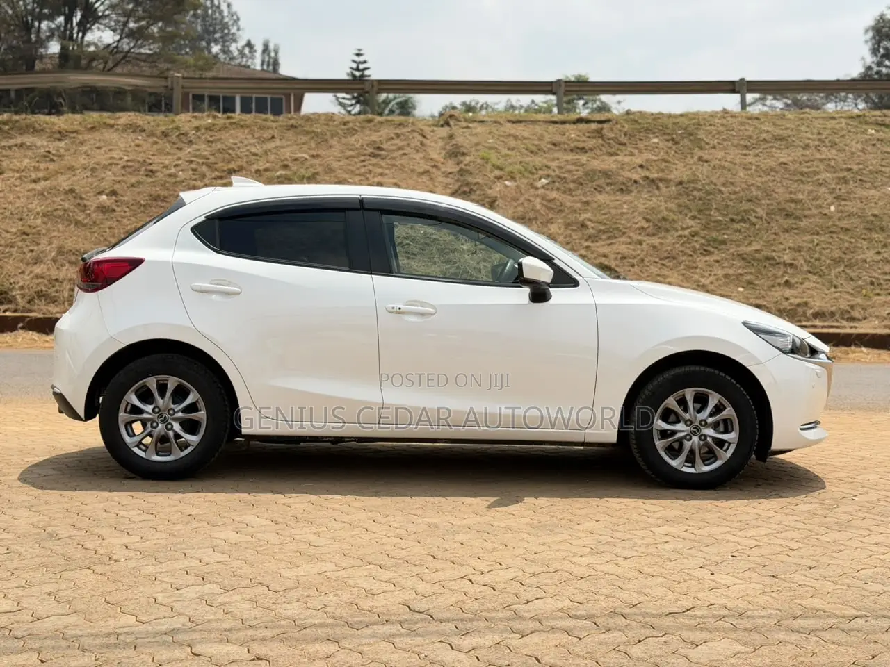 Mazda 2 2020 White
