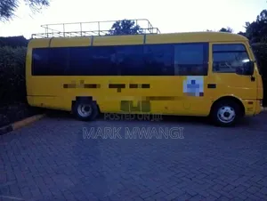 Mitsubishi Fuso Rosa 2007 Yellow