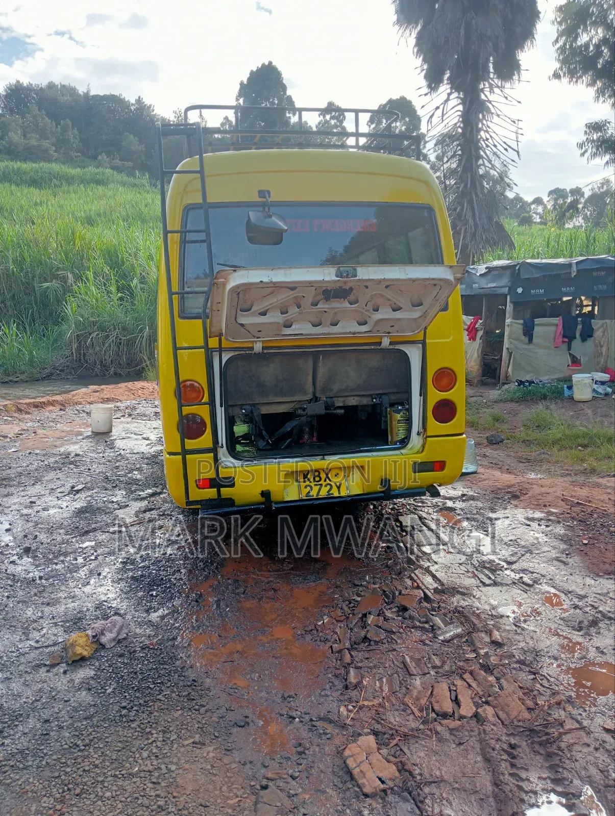 Mitsubishi Fuso Rosa 2007 Yellow