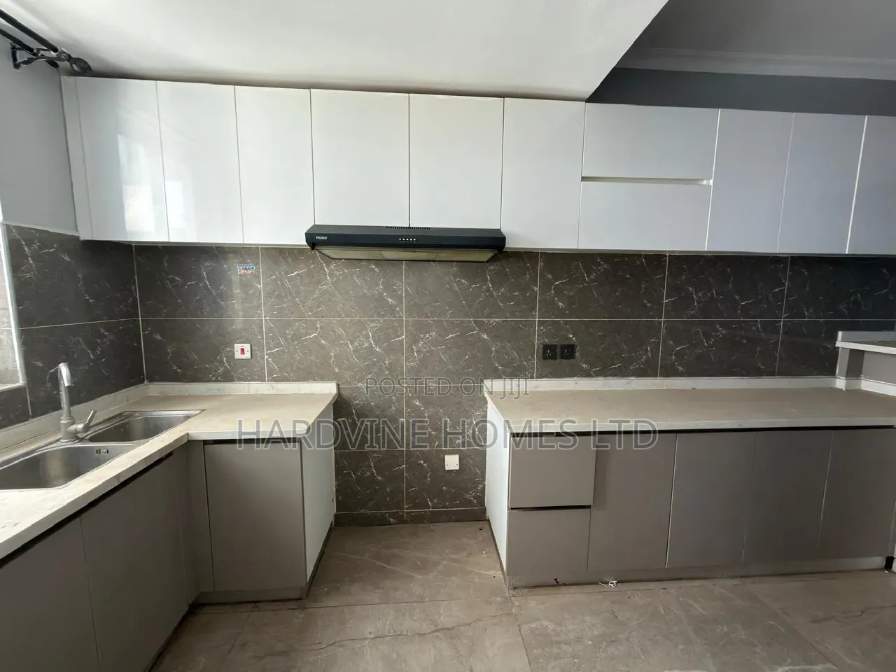 4bdrm Apartment in Valley Arcade for rent