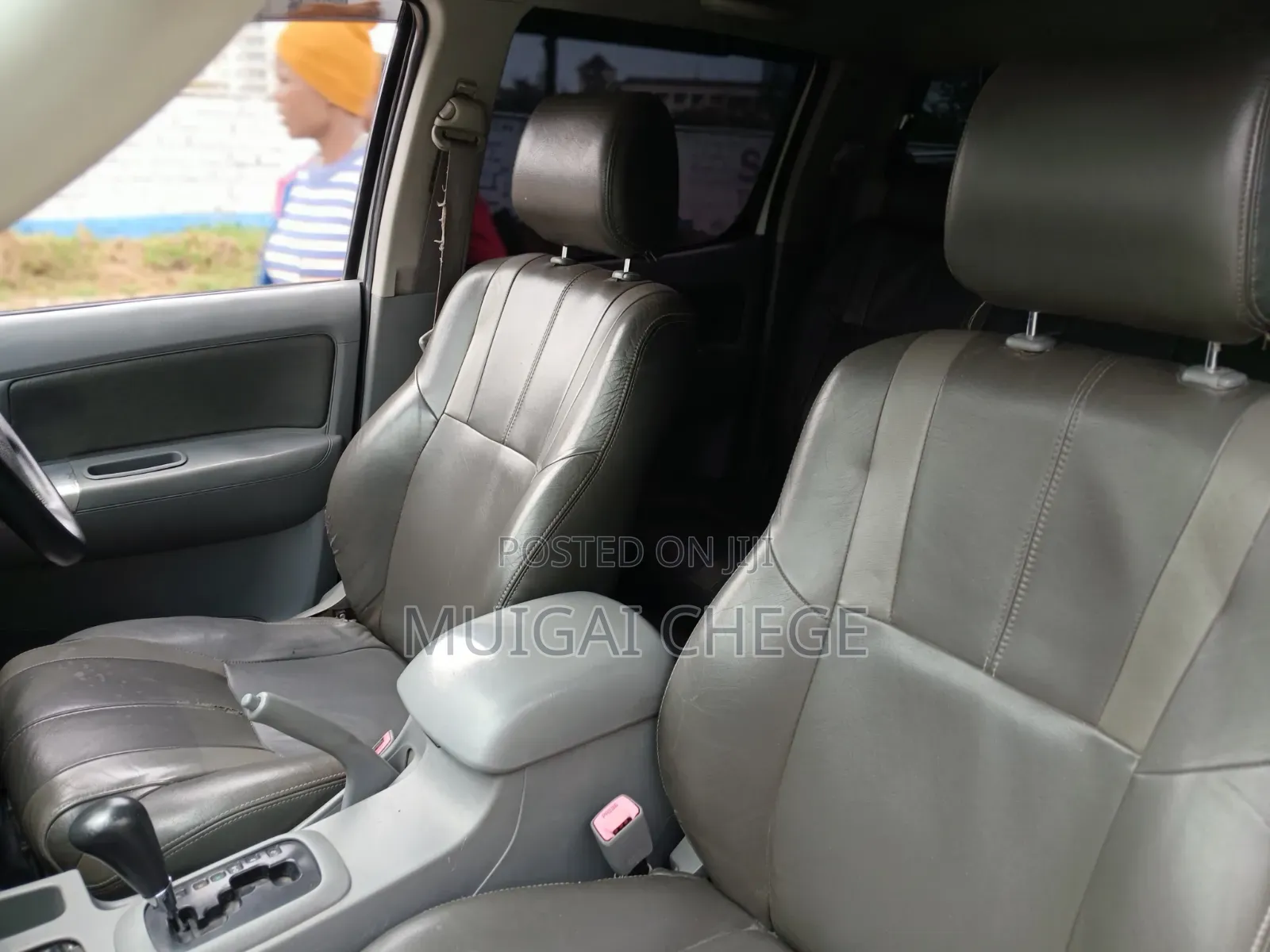 Toyota Hilux 2012 White