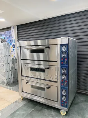 Heavy-Duty 3 Deck 6 Tray Baking Oven