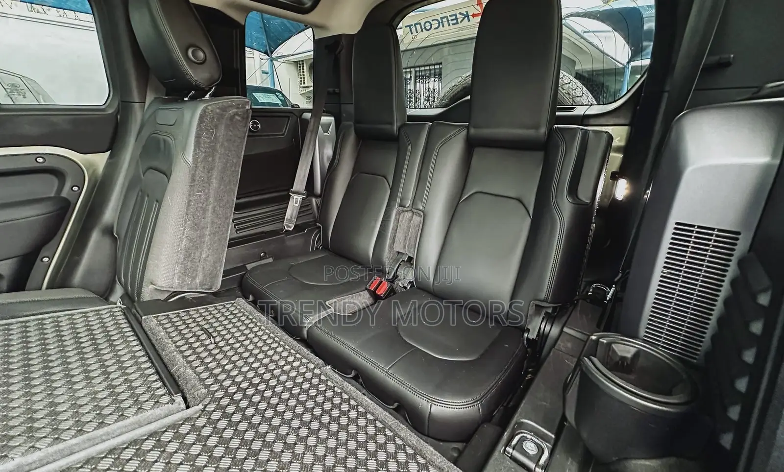 Land Rover Defender 2022 Green