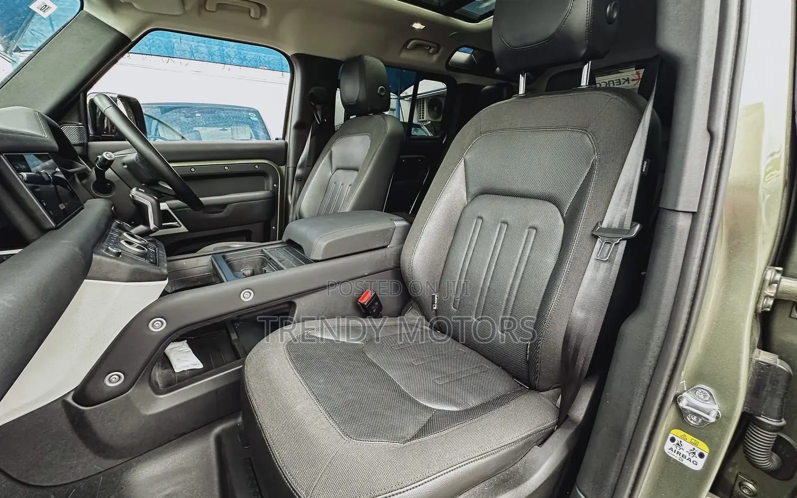 Land Rover Defender 2022 Green