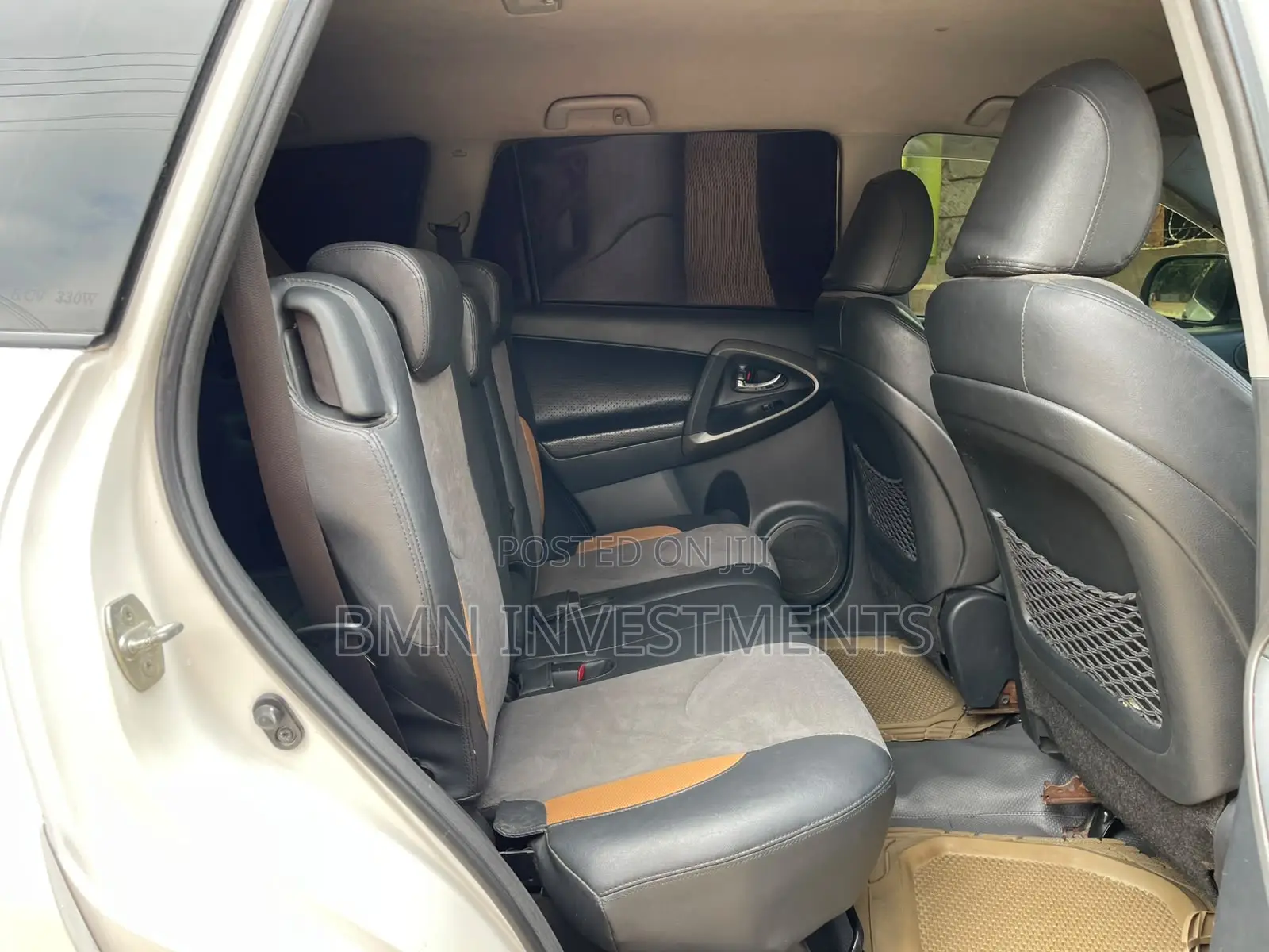 Toyota Vanguard 2012 White