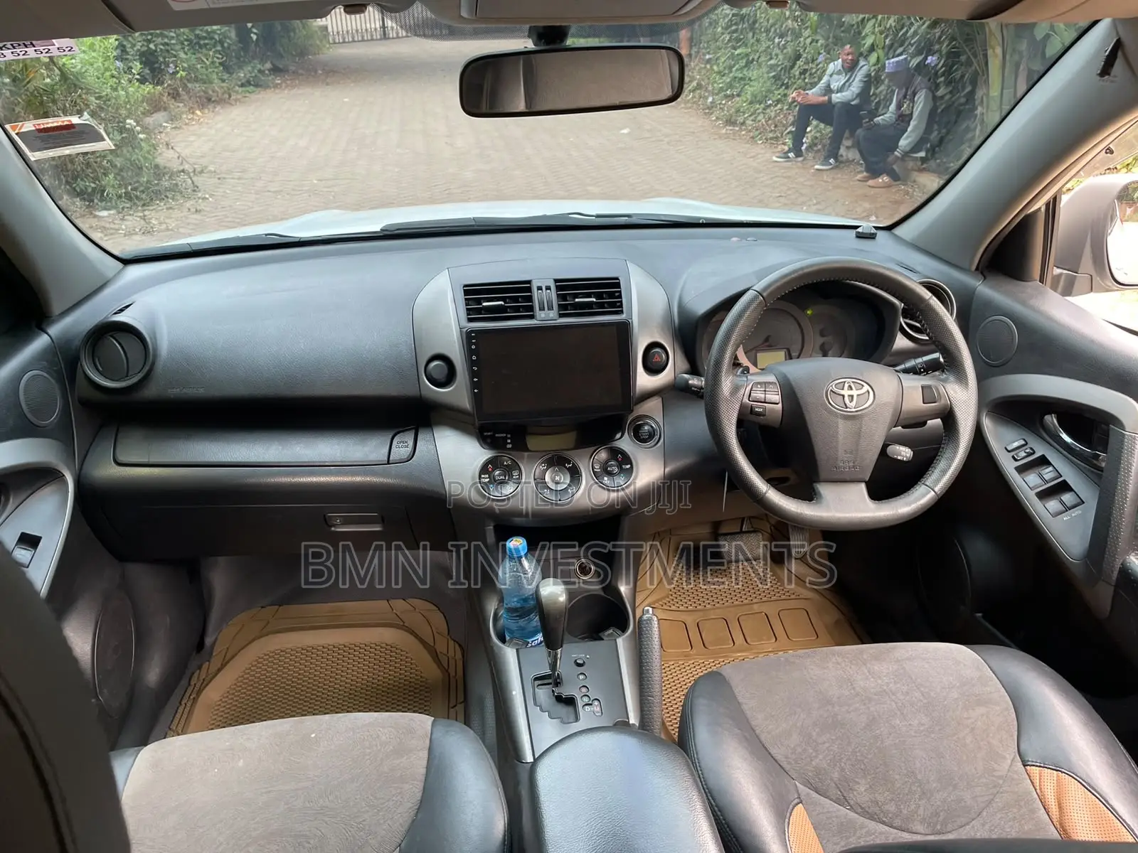 Toyota Vanguard 2012 White