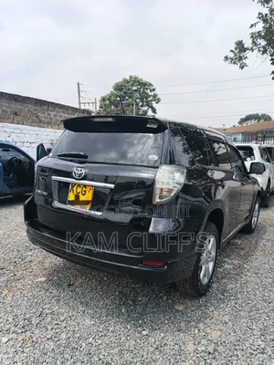 Toyota Vanguard 2010 Black
