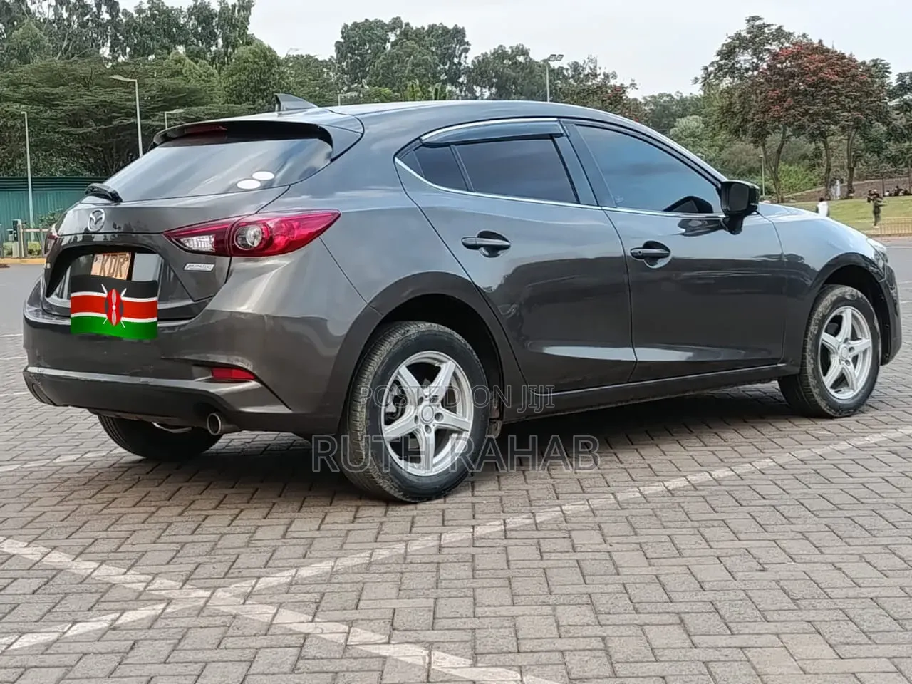 Mazda Axela 2016 Gray