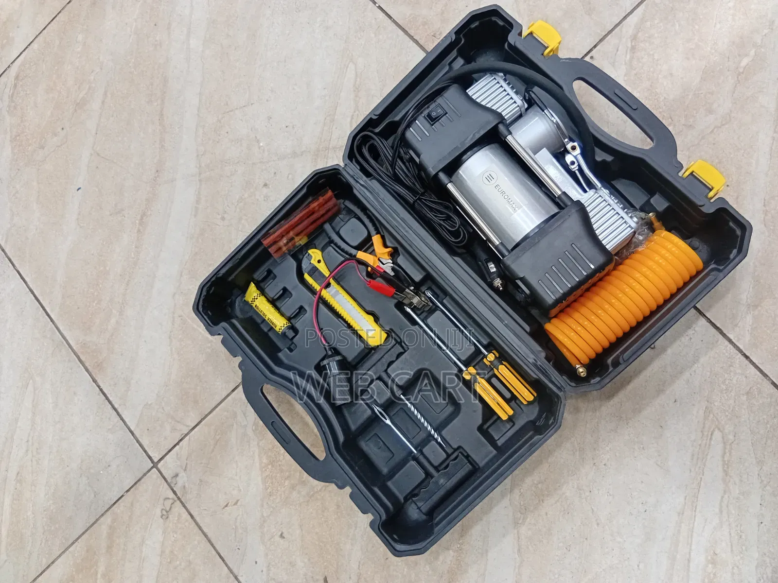 Portable (Digital Gauge)2-Cylinder Portable Air Compressor