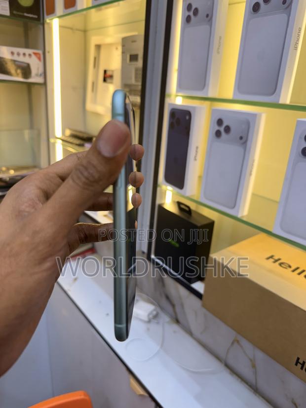 Apple iPhone 11 64 GB Green - thumbnail 4