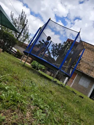 8ft Trampoline With Safety Net – Outdoor Jumping Trampoline for Kids