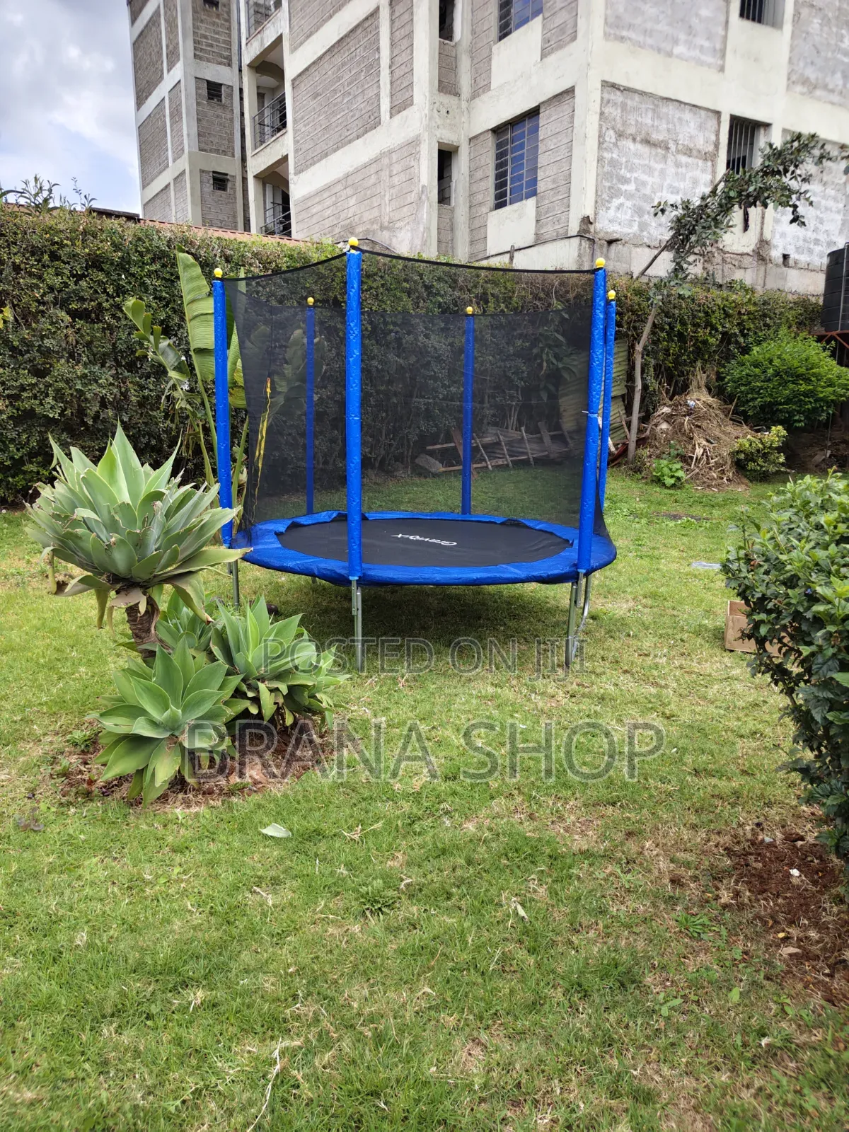 8ft Trampoline With Safety Net – Outdoor Jumping Trampoline for Kids